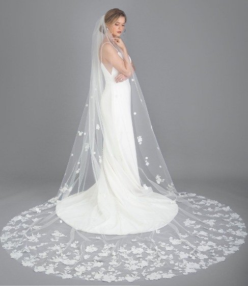 BAV44 — The Bustle Bridal Boutique